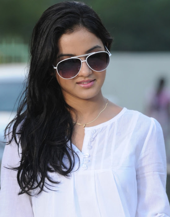 jasmine bhasin new salwar babe picture actress pics